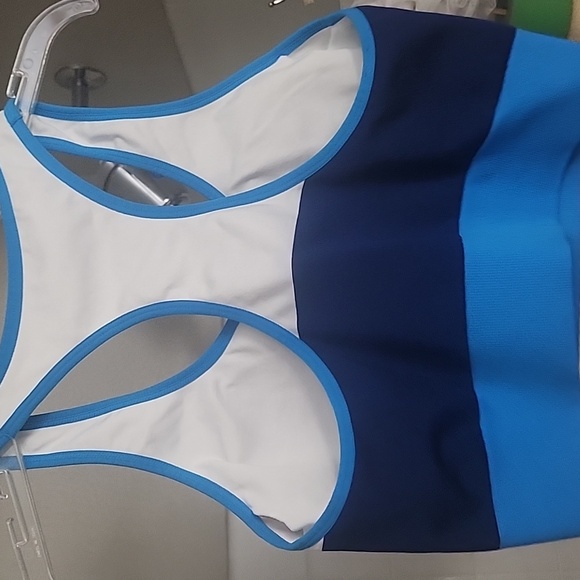 WORKOUT TOP - Picture 3 of 3